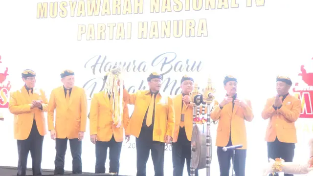 Ketua Umum Partai Hanura Oesman Sapta Odang atau Oso membuka Musyawarah Nasional (Munas) IV Partai Hanura di Bali.