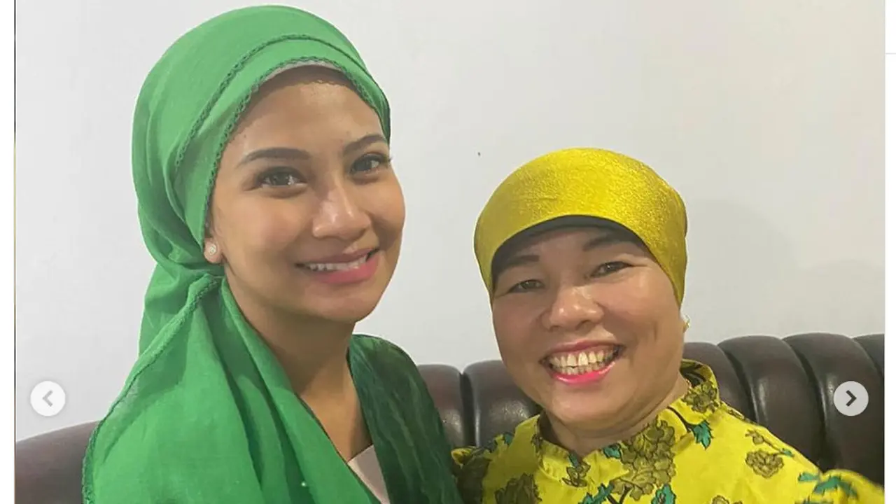 Dewi Zuhriati Ibunda Fuji Kenang Vanessa Angel