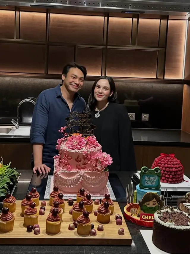 Chelsea Islan saat rayakan ulang tahun ke-31 bersama keluarga. [@samantha_barbara26]