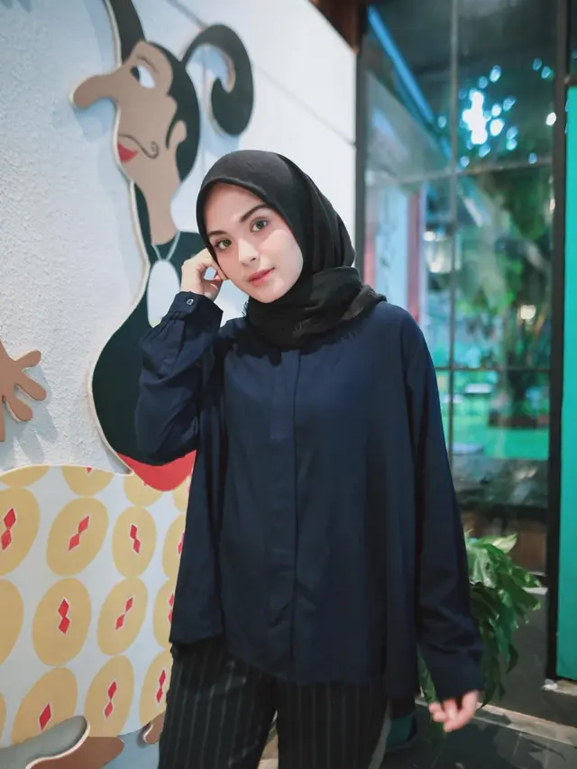 [Bintang] Vebby Palwinta