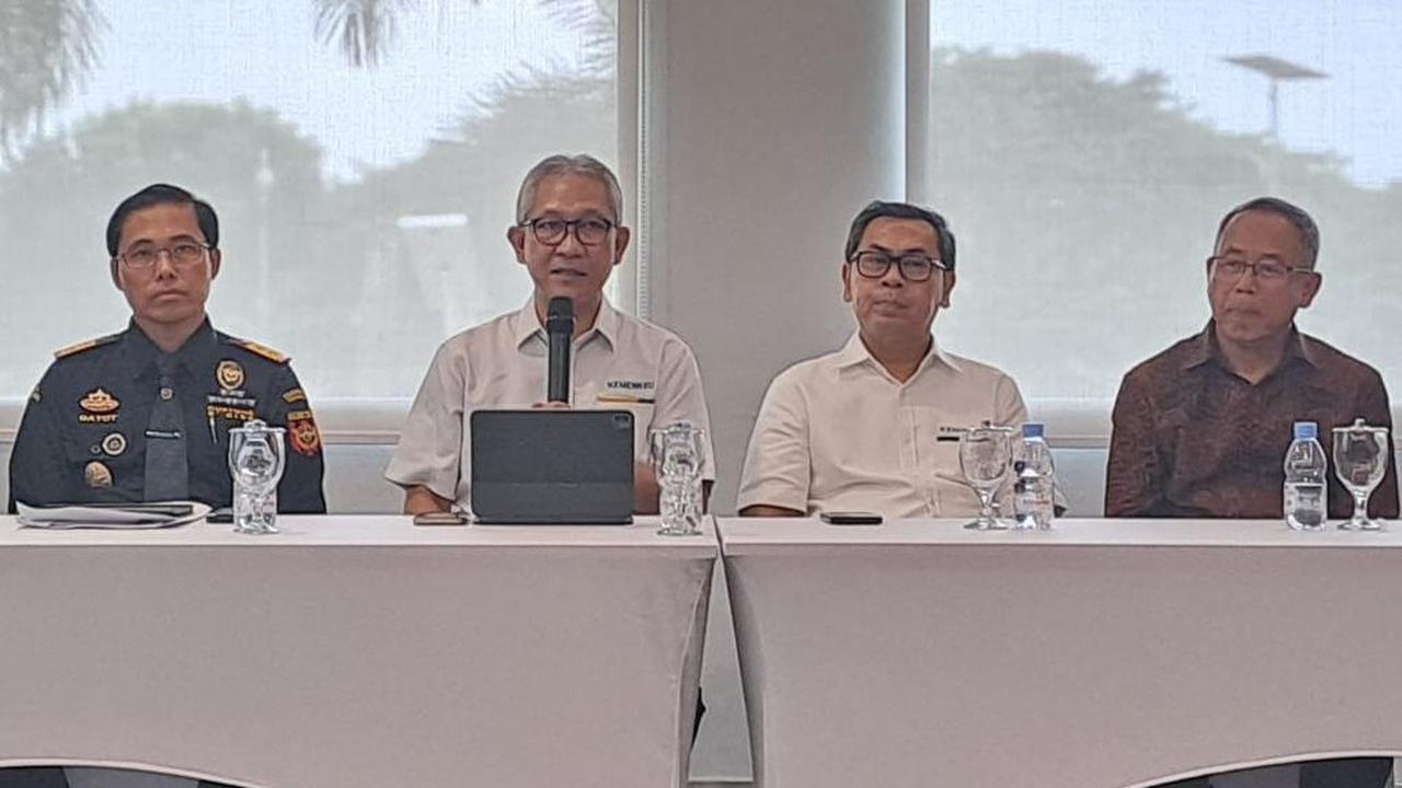 Dia menyebut pihak PJT menginformasi bahwa barang tersebut merupakan barang kiriman.&nbsp;