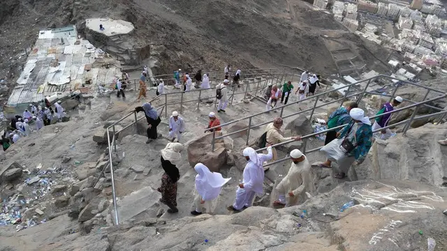 Menuju ke Gua Hira