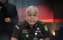 VIDEO: Kejagung Obok-Obok Rumah 'Raja Minyak' Riza Chalid Terkait Korupsi BBM Sita Uang Ribuan Dolar