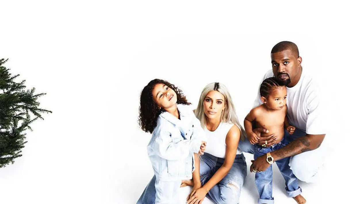 "Meski ia banyak kerja, Kim beruntung tak harus bekerja kantoran dan bisa luangkan waktu untuk anaknya," jelas sumber. (instagram/kimkardashian)