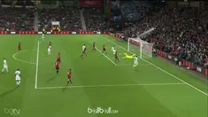 Manchester United merespon kekalahan dari West Brom akhir pekan lalu dengan meraih kemenangan 2-0 dari Bournemouth. 

Umpan terobo...