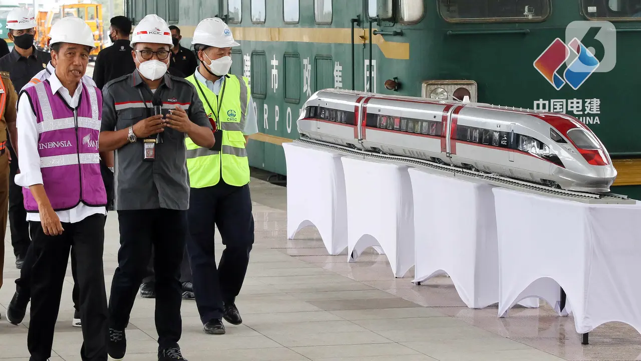 Presiden Jokowi Tinjau Proyek Kereta Cepat Jakarta-Bandung