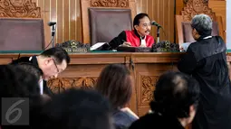 Suasana sidang praperadilan OC Kaligis di Pengadilan Negeri Jakarta Selatan, Selasa (18/8/2015). Menurut Kaligis penetapannya sebagai tersangka menyalahi aturan.(Liputan6.com/Yoppy Renato)