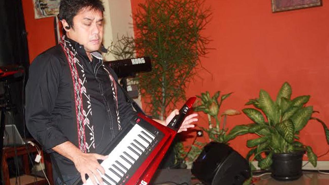 Dwiki Dharmawan menemukan solusi dalam meramu musik tradisional