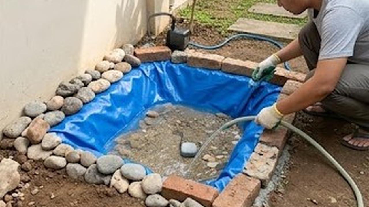Cara Membuat Taman Kecil dan Kolam Ikan Hias dari Botol Bekas