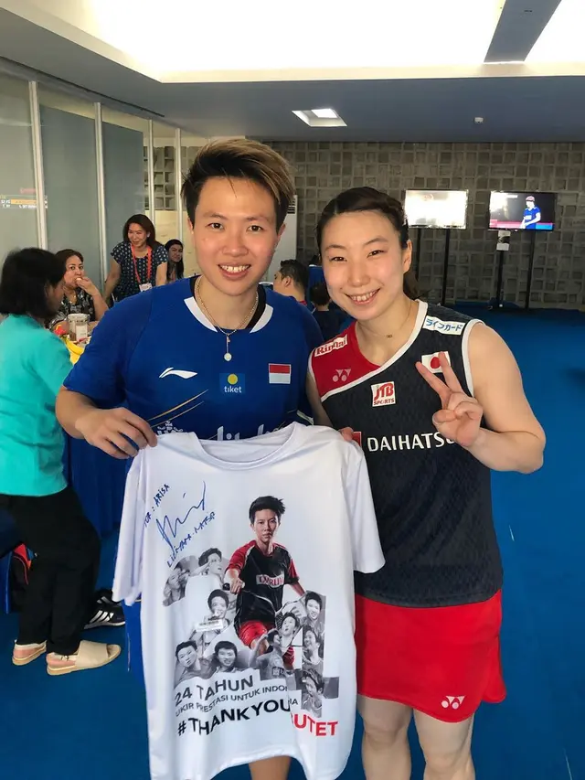 Arisa Higashino bersama Liliyana Natsir