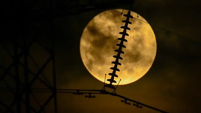 Fenomena supermoon di Aceh