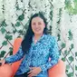 Mira Turang memilih mengabdi sebagai guru di Kabupaten Minahasa Selatan, Sulut.