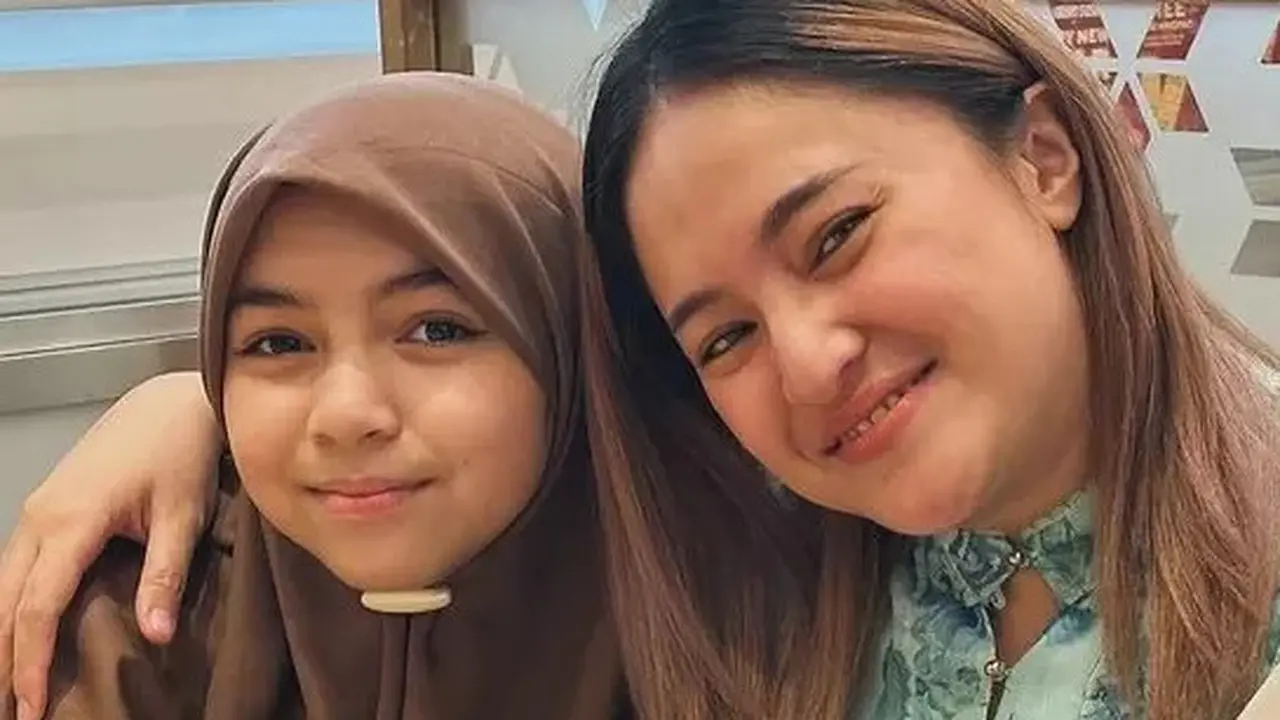 Potret Artis dan Seleb Cantik yang Punya Anak Gadis, Putri Anggun Cipta Bikin Salfok