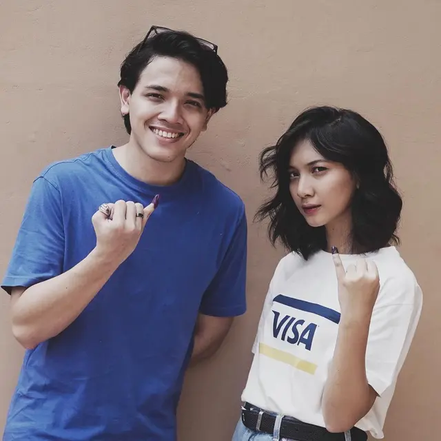Sering Dikira Pacar, Ini 6 Momen Akrab Sheila Dara dan Adiknya