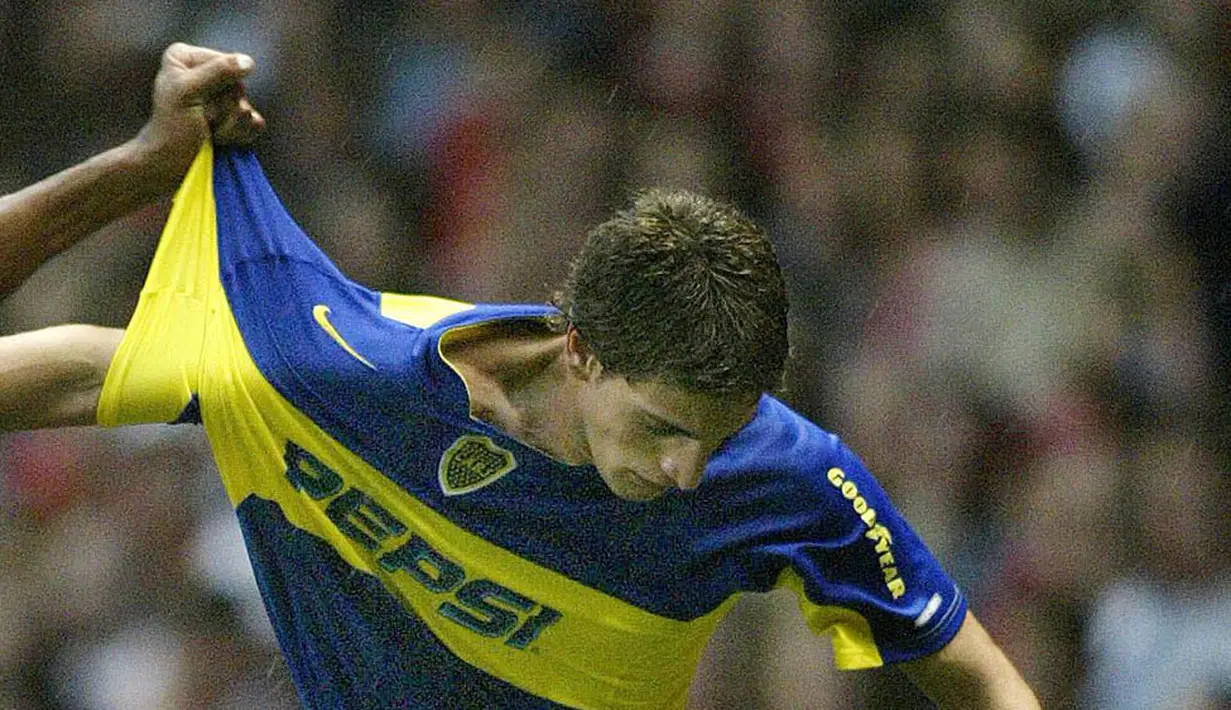 6. Carlos Marinelli - Mungkin dirinya sebagai pesepak bola Argentina yang paling salah mendapat julukan The Next Maradona. Dirinya tampil memukau bersama Boca Juniors namun saat pindah ke Middlesbrough kemampuannya menurun drastis. (AFP/Steve Parkin)