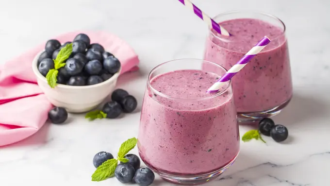 Resep Smoothie Bowl Prebiotik Berry dan Sayur