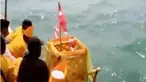 Bagi masyarakat di Desa Kuala Samboja, ritual walasuji sangat sakral karena dianggap berdampak pada tangkapan hasil laut mereka.