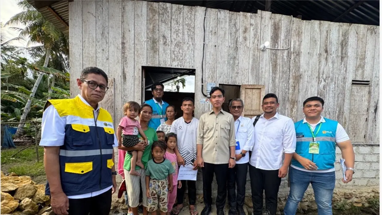 Wakil Presiden Gibran Rakabuming Raka dan  Wakil Menteri ESDM Yuliot