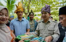 Menteri Kebudayaan Serahkan Bantuan Pascabanjir di Aceh Tamiang, Pulihkan Semangat Warga