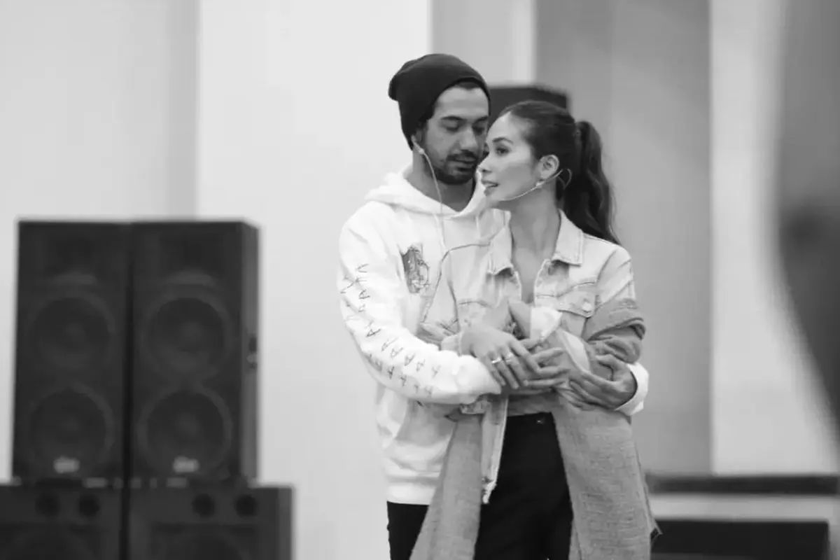 Reza Rahadian dan Marsha Timothy