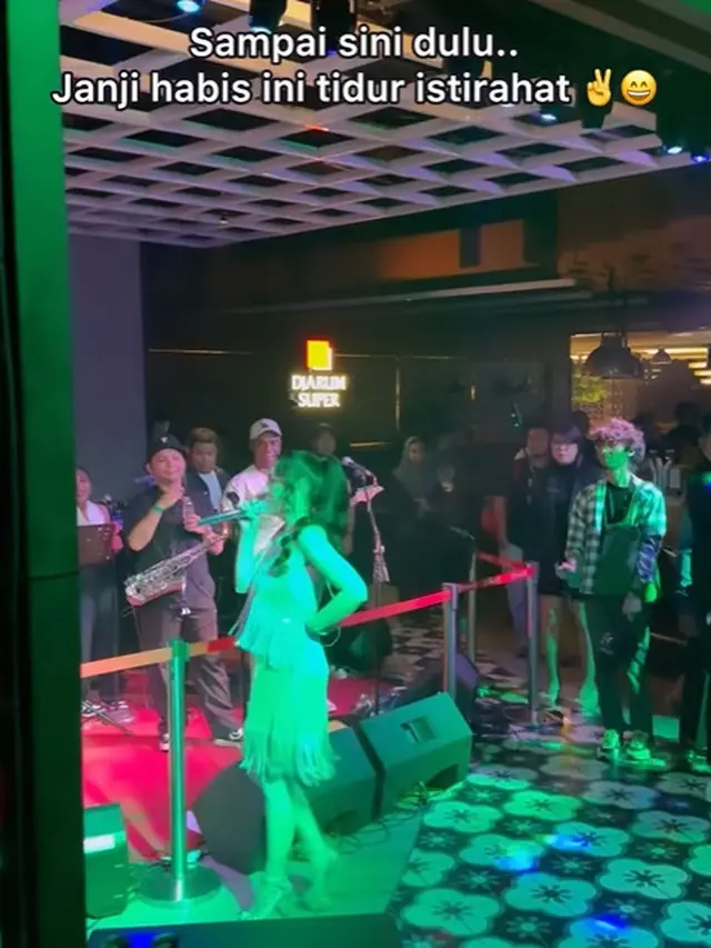 Celine Evangelista. [Instagram/celine_evangelista]