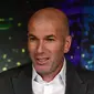 Zinedine Zidane memberi keterangan terkait penunjukannya sebagai pelatih Real Madrid saat konferensi pers di Madrid, Spanyol, Senin (11/3). Zidane kembali melatih Real Madrid menggantikan Santiago Solari. (Pierre-Philippe Marcou/AFP)