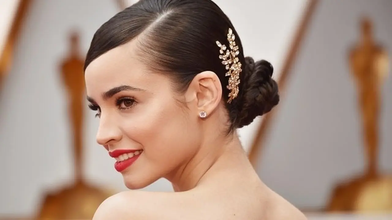 Deretan Tren Aksesori Rambut Terkini di Oscar 2017