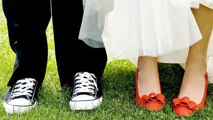 Gila, Pengantin Ini Diminta Berhubungan Intim di Depan ...