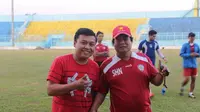 Foto terakhir pelatih Arema, Suharno sebelum tutup usia. (situs resmi Arema)