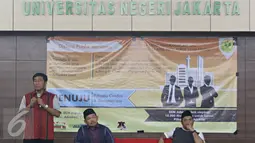 Haji Lulung menjadi narasumber diskusi bertajuk 'Menuju Pilkada Cerdas dan Berintegritas' di UNJ, Kamis (14/4/2016). Diskusi membahas masalah dan solusi untuk Jakarta bagi Cagub di Pilgub 2017 mendatang. (Liputan6.com/Immanuel Antonius)