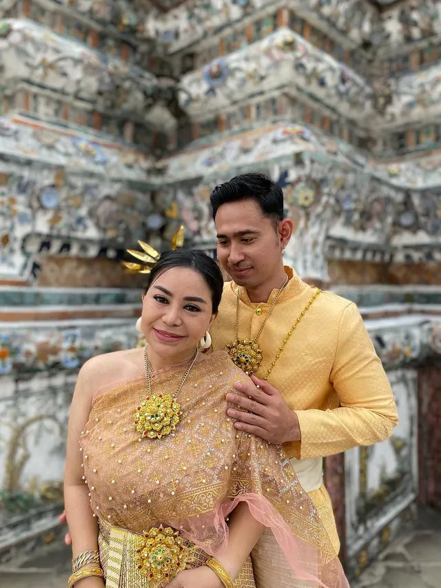 Edwin Bahari dan Anisa Bahar