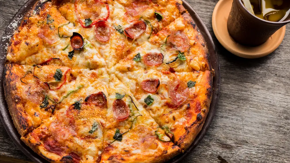 8 Cara Membuat Pizza Rumahan yang Enak, Nagih dan Mudah Dipraktikkan