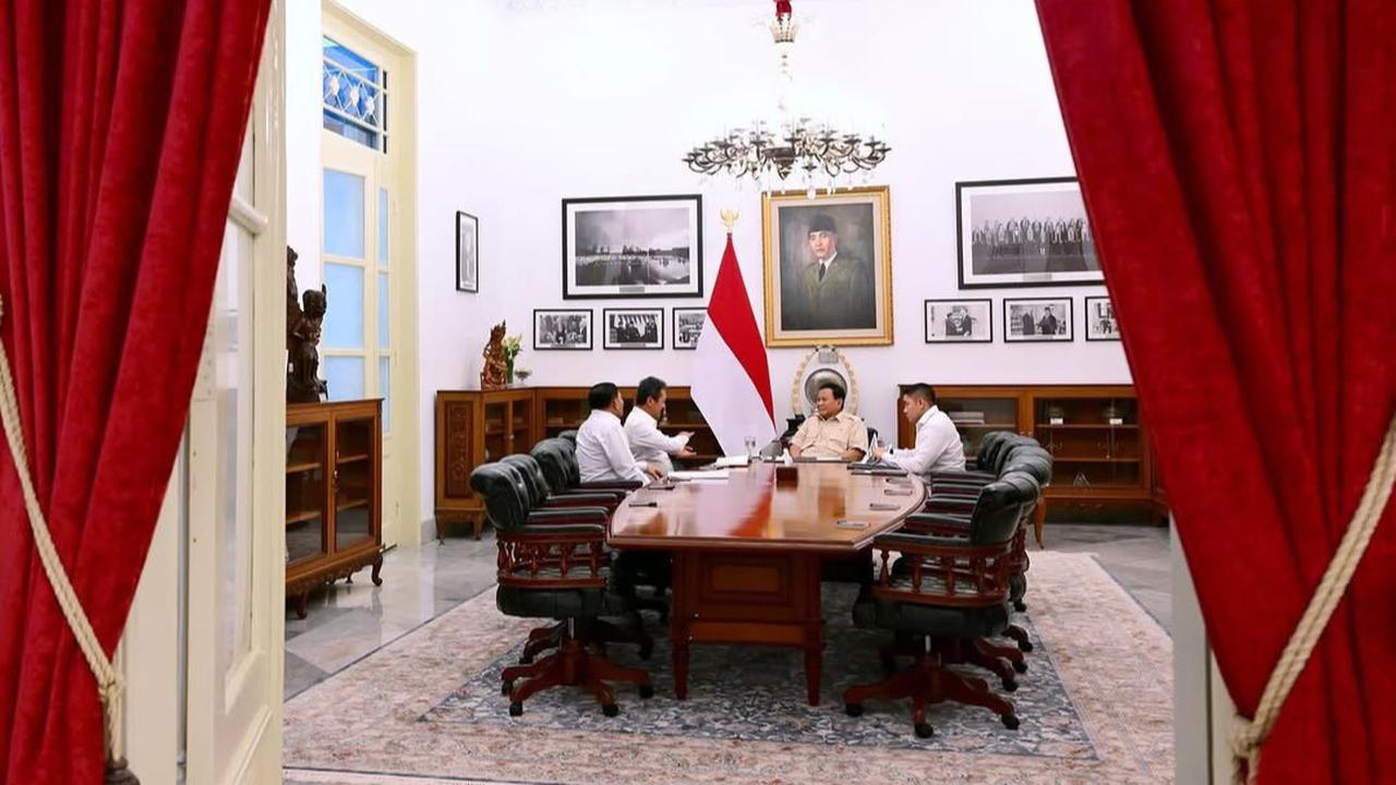 Isi Perintah Tegas Prabowo ke Menteri KKP Geger Pagar Laut, Mayor TNI Teddy Serius Mencatat
