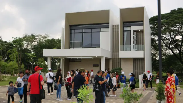 Ribuan agen properti memadati acara pengenalan perdana rumah premium di Timur Jakarta, kolaborasi Jababeka Residence dan Keihan Group, Paradiso Golf Villas. (Dok Jababeka)