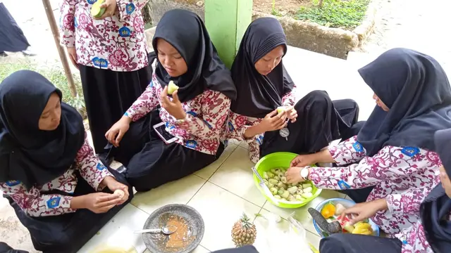 Program Tabuhlah, penerapan go green di SMA Negeri 1 Sigaluh, Banjarnegara, Jawa Tengah. (Foto: Liputan6.com/Heny untuk Muhamad Ridlo)