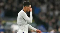 Tampil di depan pendukung sendiri, Timnas Inggris kalah 1-2 dari Yunani. (AFP/Glyn Kirk)