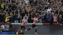 Memasuki menit akhir babak kedua, kubu Arsenal maupun kubu Brentford saling melancarkan serangan, namun hingga peluit panjang akhir pertandingan tak ada perubahan kedudukan. Pertandingan berakhir dengan kemenangan Brentford. (Foto: AFP/Adrian Dennis)