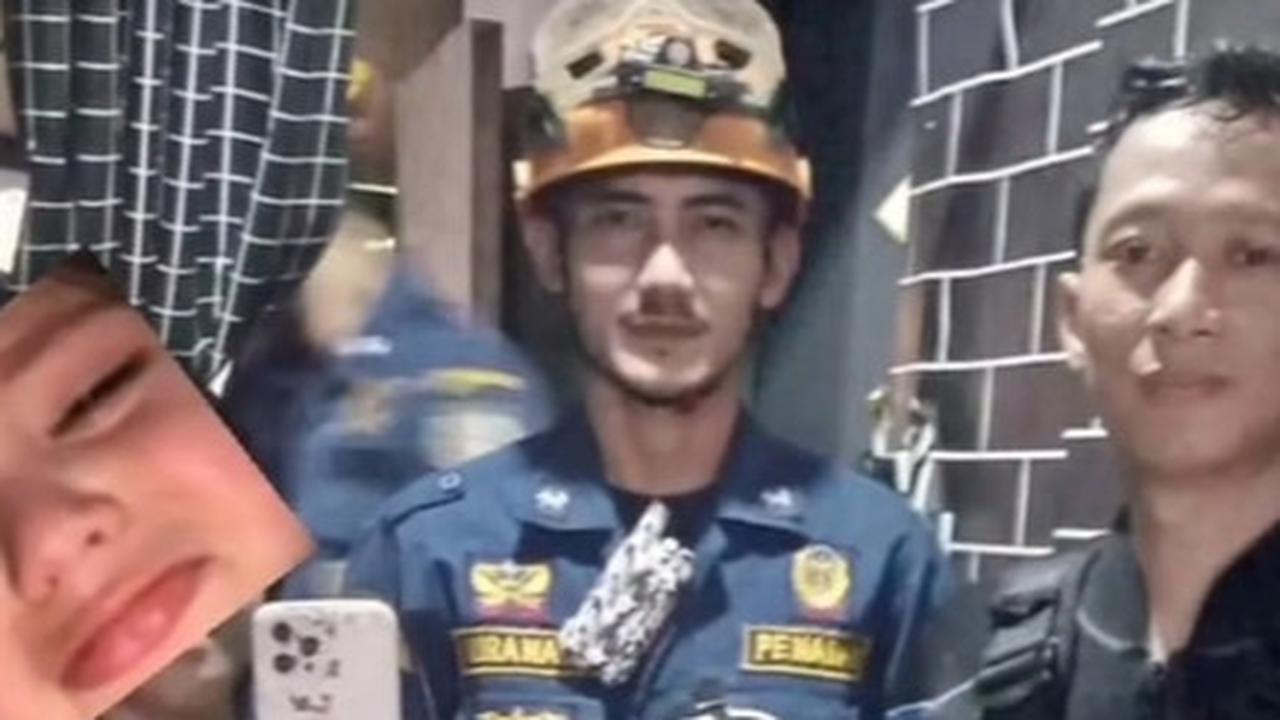 Selamatkan iPhone 14 Pro Max Tercebur ke Sumur, Petugas Damkar Depok Pakai Alat Seharga Rp200 Juta