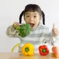 Tips agar anak suka makan sayur./Copyright shutterstock.com