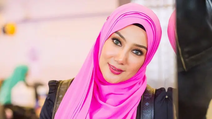 [Bintang] Erra Fazira