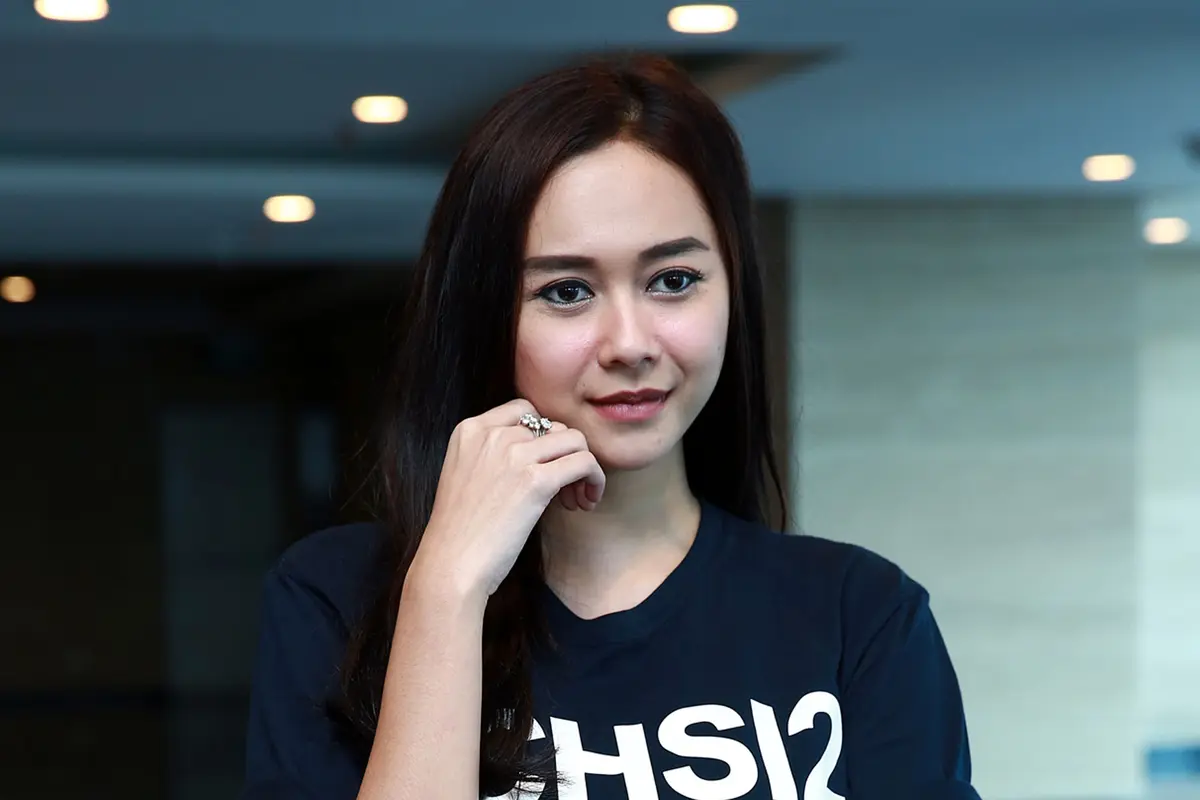 [Bintang] Aura Kasih