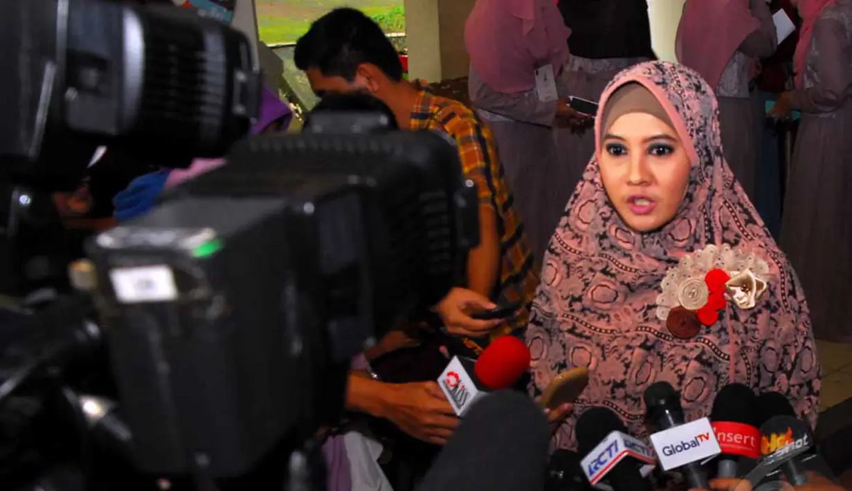 Peggy dan Wisnu menikah pada 28 Januari 2007 silam. Selama pernikahan, mereka belum dikaruniai anak. Tanggal 14 November 2011, Peggy Melati Sukma akhirnya menyandang status sebagai janda, Jakarta, Sabtu (24/5/2014) (Liputan6.com/Miftahul Hayat)