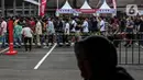 Sementara, pemegang tiket dari luar Jabodetabek bisa menukar tiket pada Senin (19/6) atau hari pertandingan. (Liputan6.com/Johan Tallo)