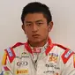 Pebalap asal Indonesia, Rio Haryanto, fokus menjelang balapan Feature Race GP2 Monza, Italia, Sabtu (5/9) siang waktu setempat. (Bola.com/Reza Khomaini)