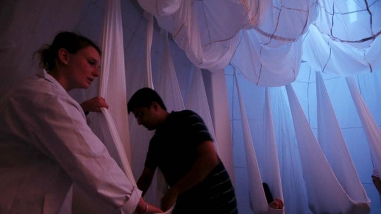Menikmati rileksnya tidur menggantung di The Chronarium Sleep Lab