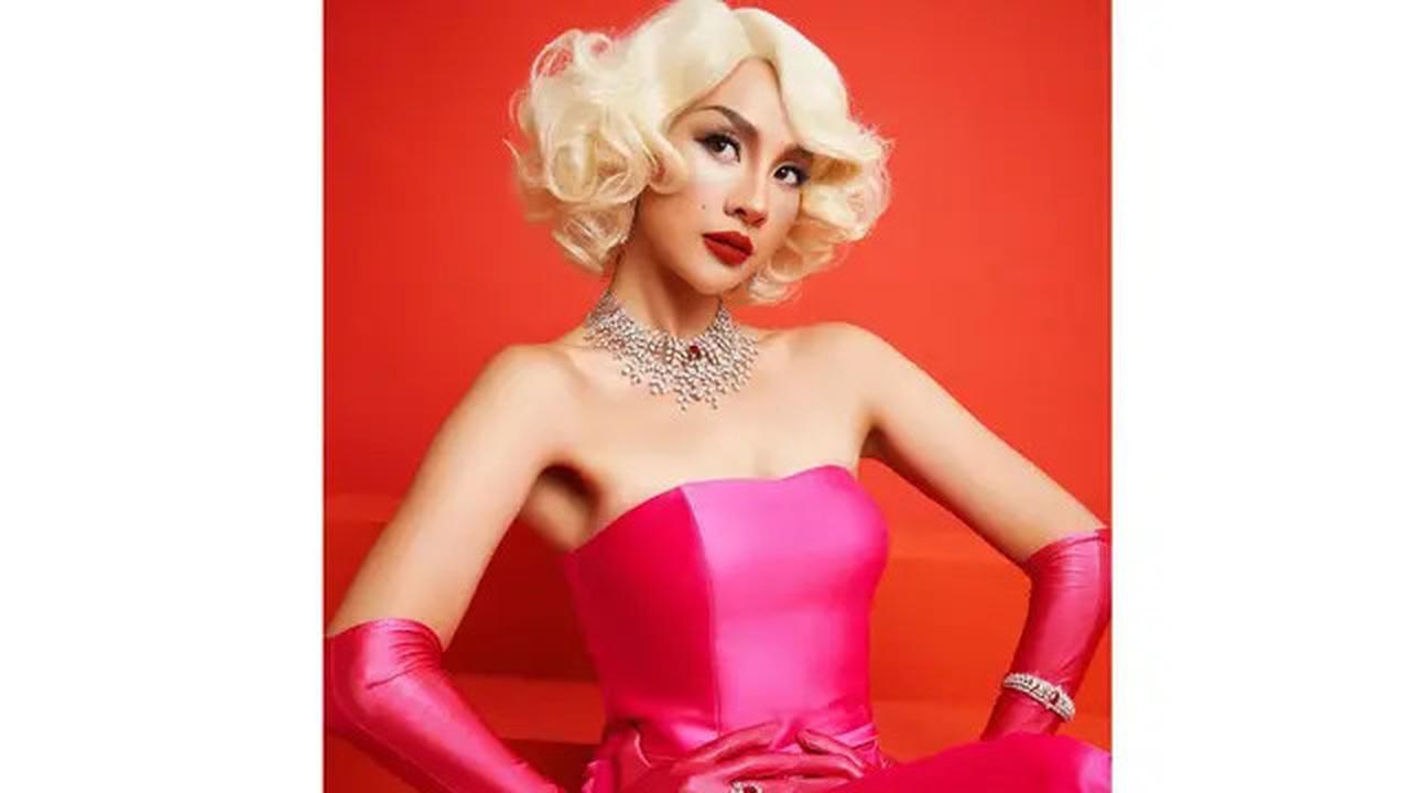 6 Potret Anya Geraldine Bergaya Ala Marilyn Monroe, Totalitas Banget