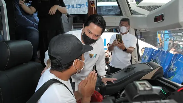 Menteri BUMN Erick Thohir melepas mudik gratis BUMN menggunakan bus di GBK
