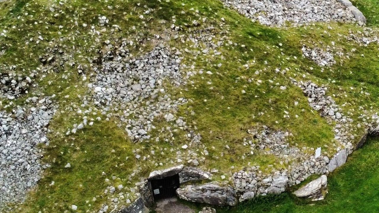 Makam Loughcrew Passage<br>
