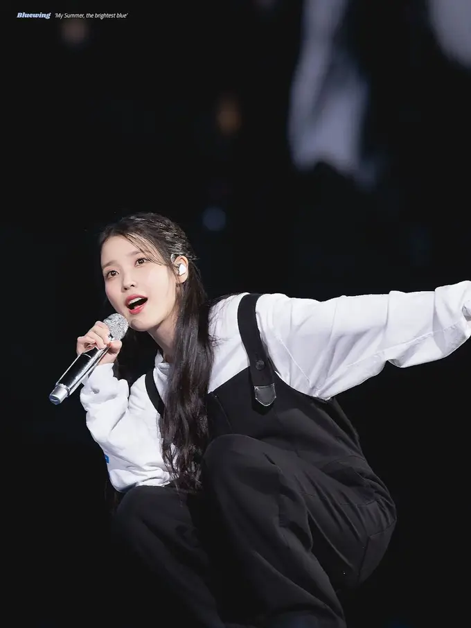IU