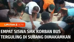 Keluarga memakamkan guru dan siswa SMK Lingga Kencana yang tewas dalam kecelakaan di Subang, Jawa Barat. Sebanyak enam korban dimakamkan di TPU Parung Bingung, Depok, Jawa Barat.